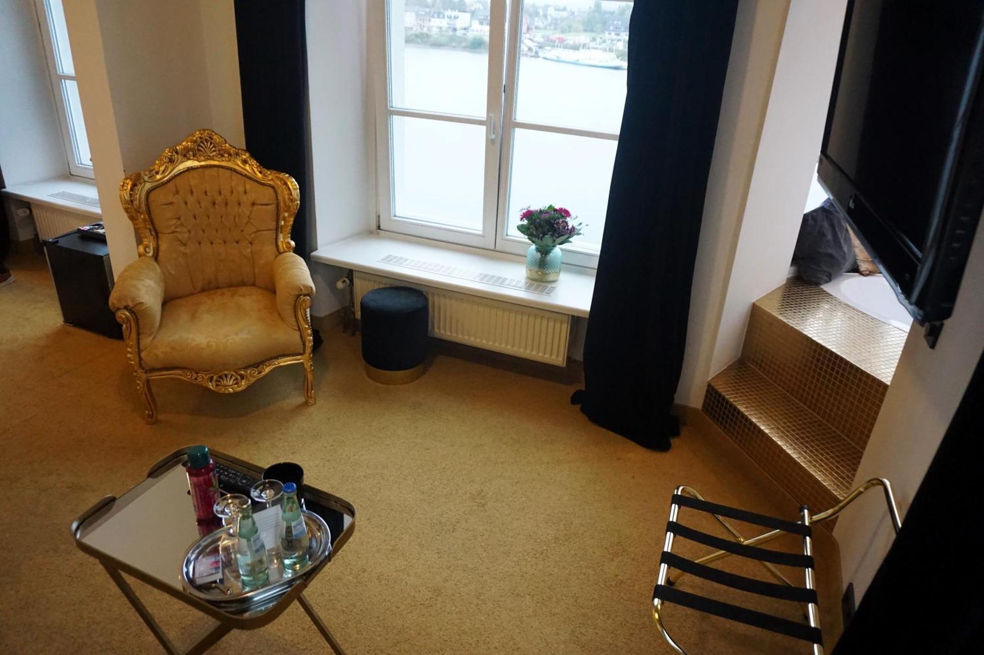 Hotel Bucheneck Linz am Rhein Bagian luar foto