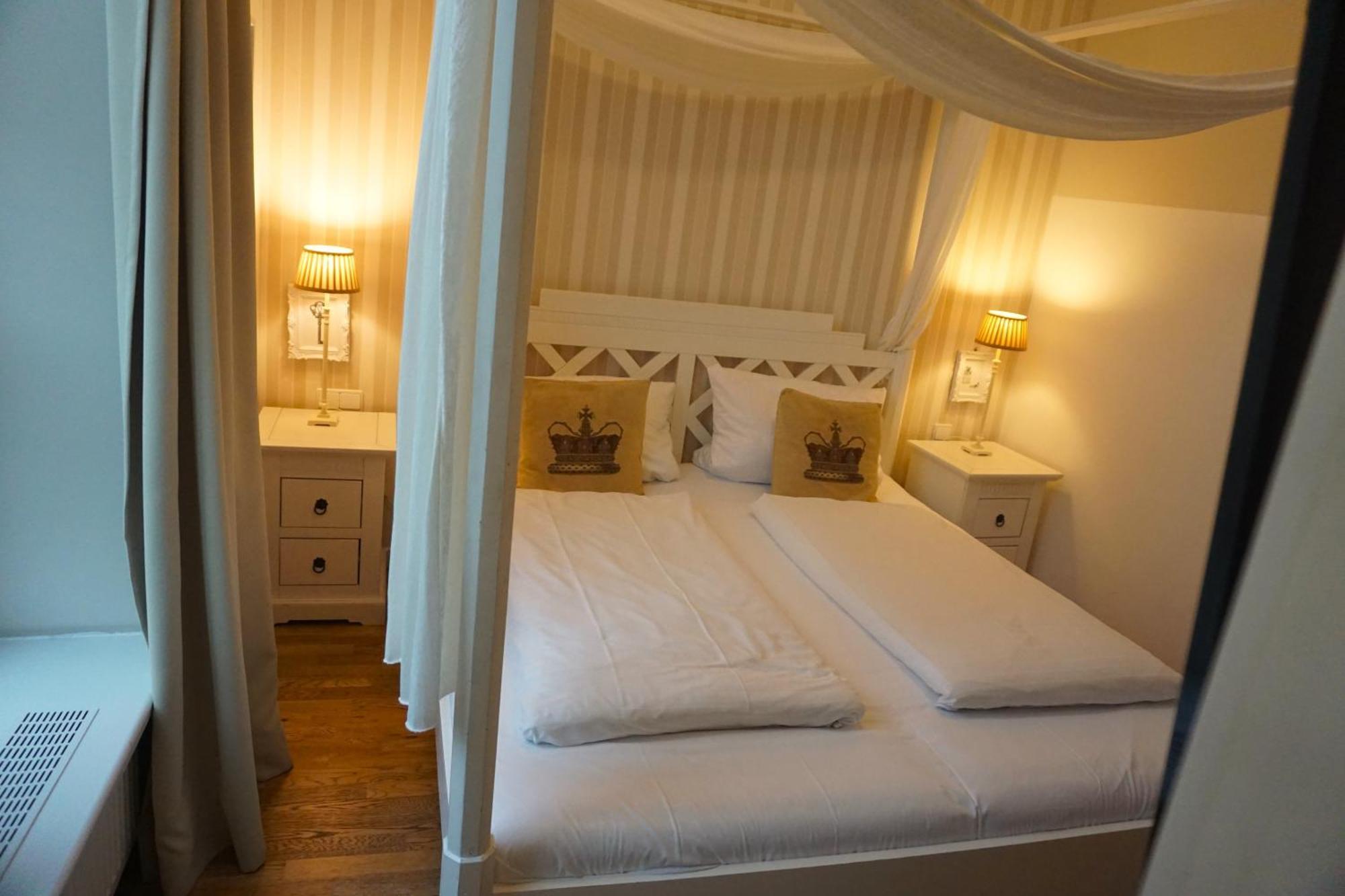 Hotel Bucheneck Linz am Rhein Bagian luar foto