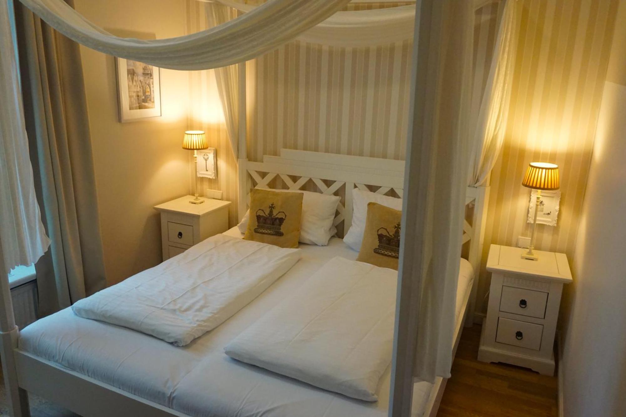 Hotel Bucheneck Linz am Rhein Bagian luar foto