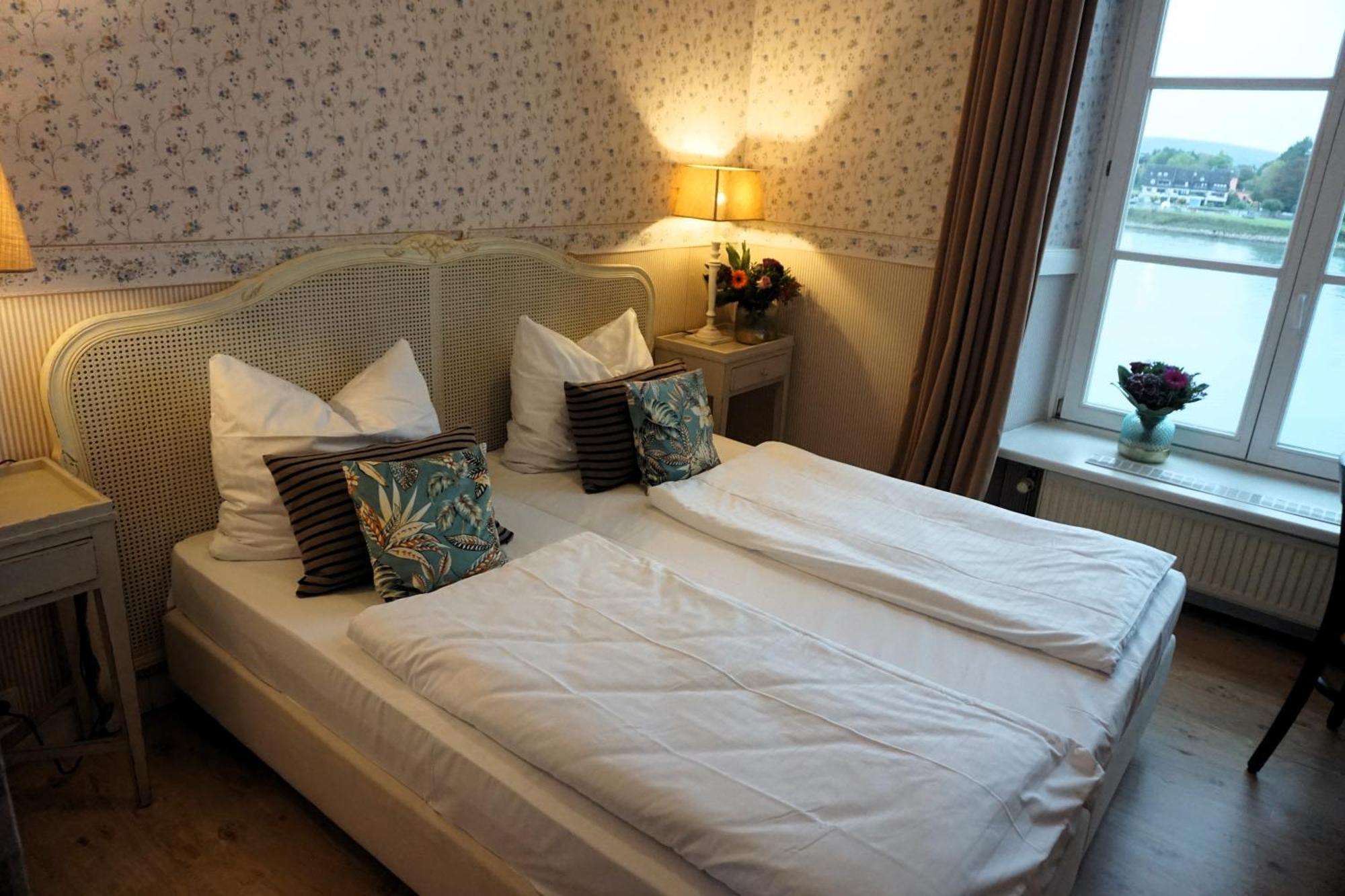 Hotel Bucheneck Linz am Rhein Bagian luar foto